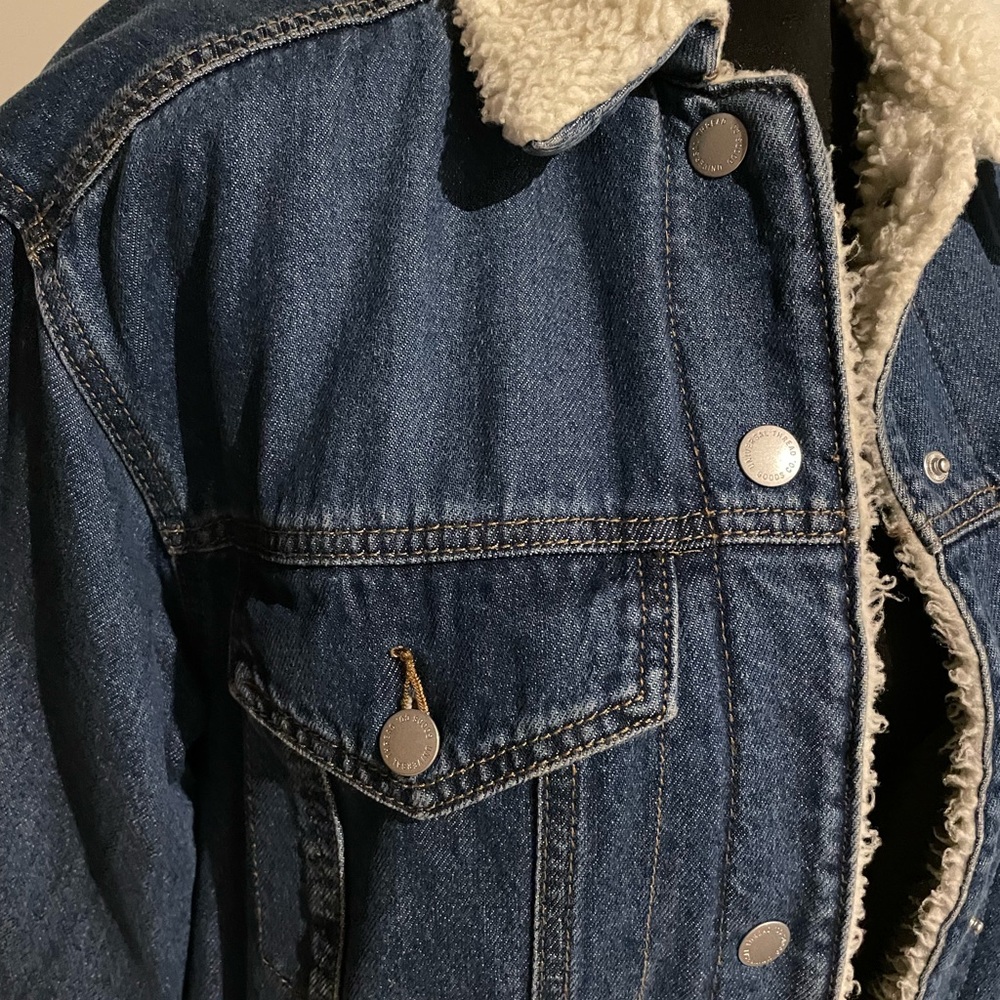 Universal Thread, Medium Wash Blue Shearling Deni… - image 7